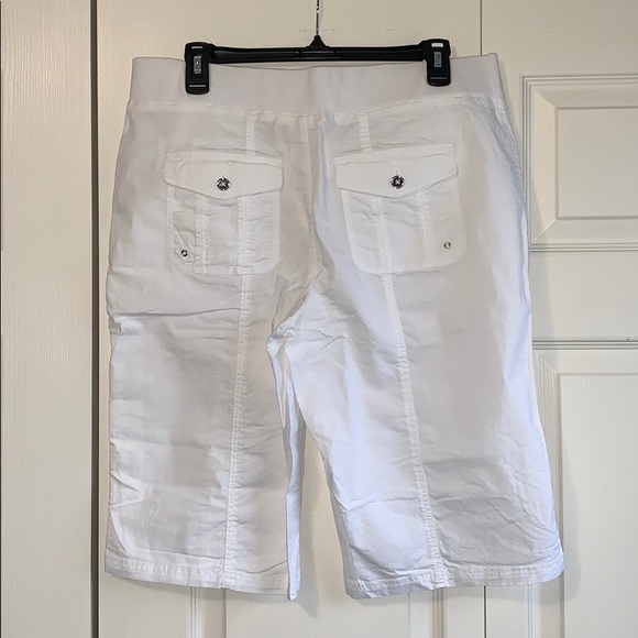 Rafaella Sport shorts. NWOT. - Picture 2 of 8